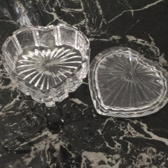 Heart Shaped Glass Storage Box Embossed Jewelry Box with Lid - Picture 2 of 4